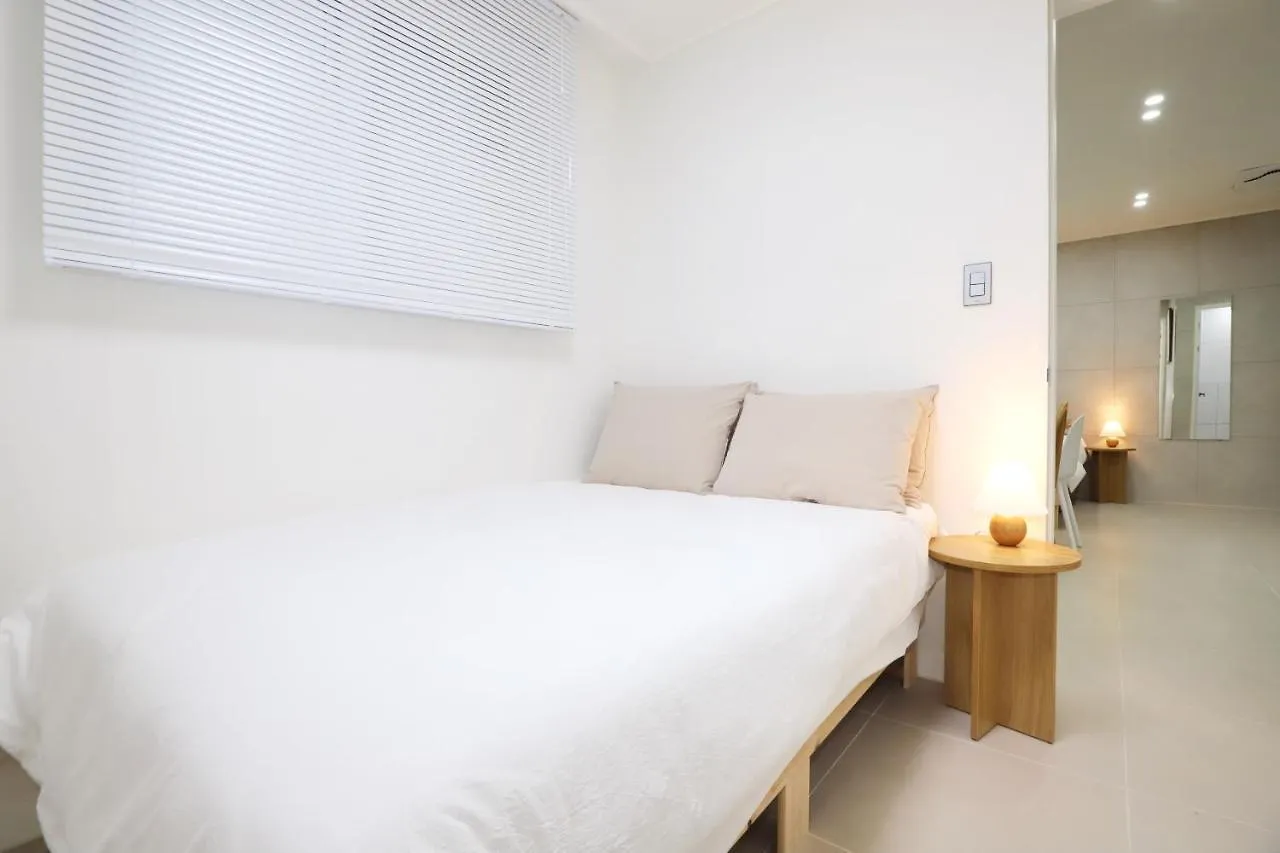 Apartment_Trust Seoul 0*,